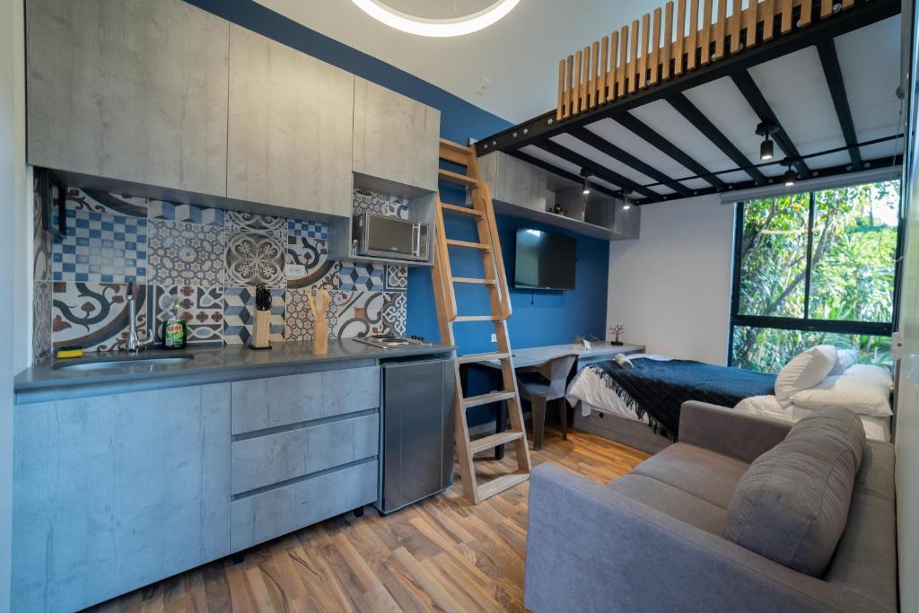 Moderna casa pequeña en el Poblado MDE A106 - 3