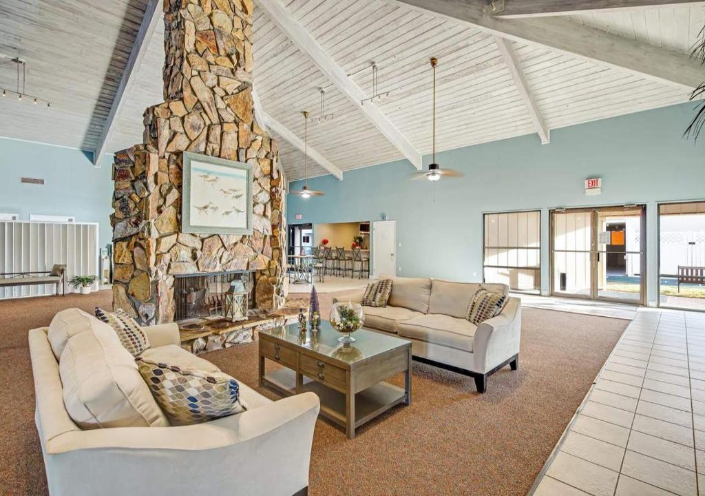 Beach House by TS photo