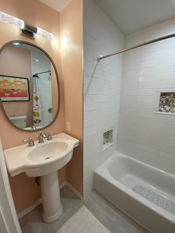 Sun Catcher, Oak Island