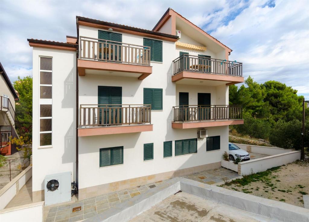 Apartments Karmen