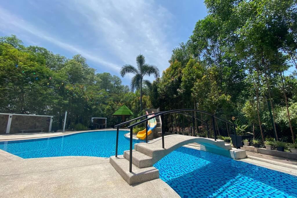 Maxxim Rainforest Retreat - Rawang photo