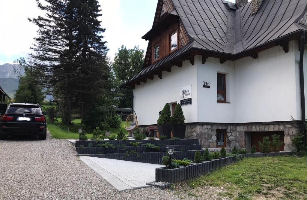Folk Home photo