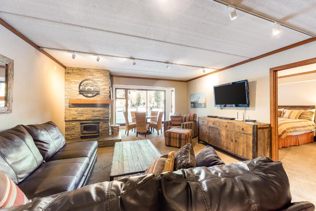 Condos 1849 #102, Mammoth Lakes