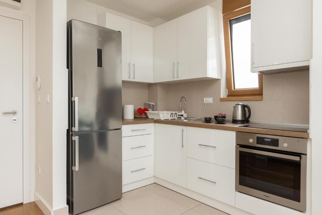 Zemun Luxury - Comfortable, workspace, quiet, free parking, Netflix - 4