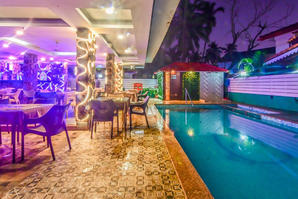 De Falcon Goa Beach Resort photo