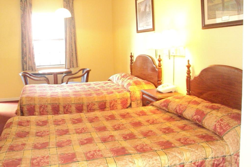 Executive Inn photo