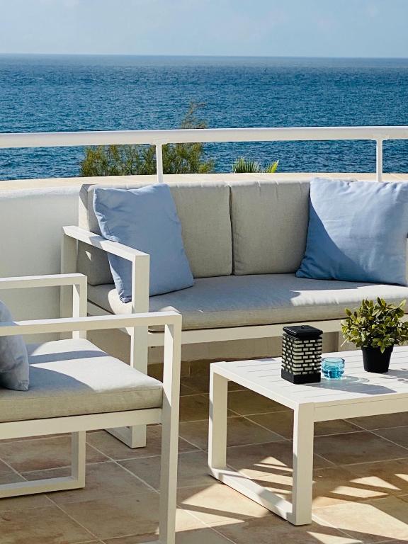 D9 Espectacular y moderno apartamento en primera línea - Estepona - Sinfonia del Mar - 3
