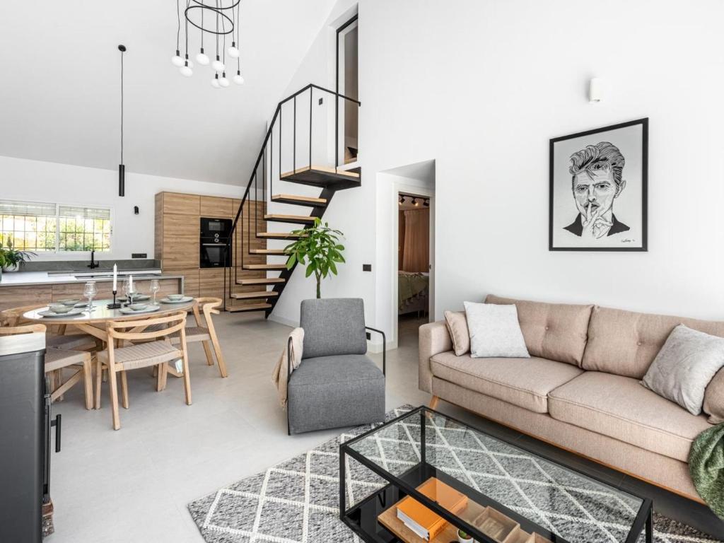 Agrupadas, Beautiful duplex with amazing location, Marbella