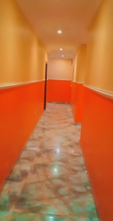 LARRYDAM HOTEL AND SUITES photo