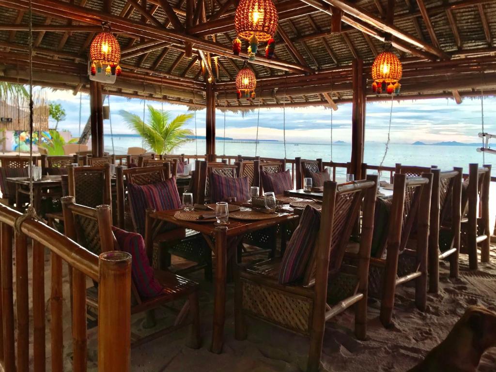 Restaurant, Amihan Beach Cabanas Resort in Cebu