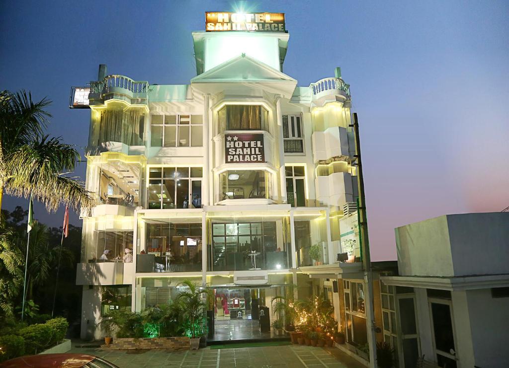 Hotel Sahil Palace — Hotel in Rupnagar