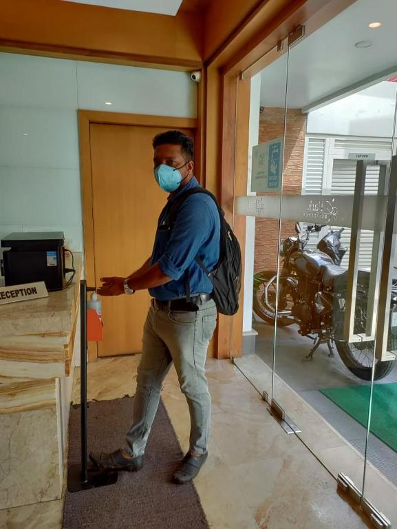 Hotel Park Residency photo