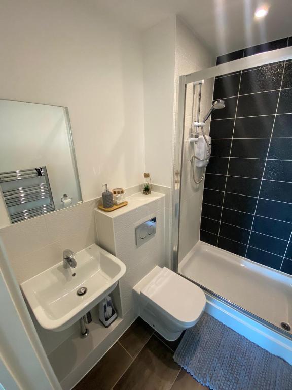 Oakgrove Apartment - 2 Bedroom with Terrance photo