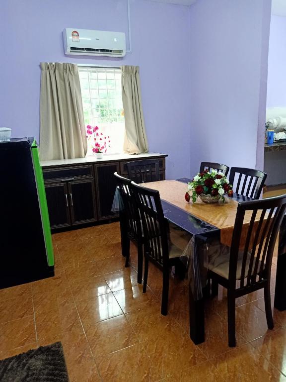 Aliza Scawa Homestay — Hotel in Kuala Pilah