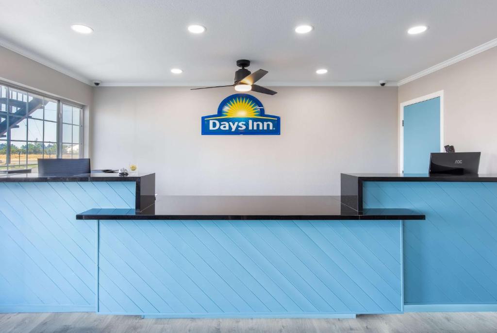 Days Inn By Wyndham Red Bluff Photo 34