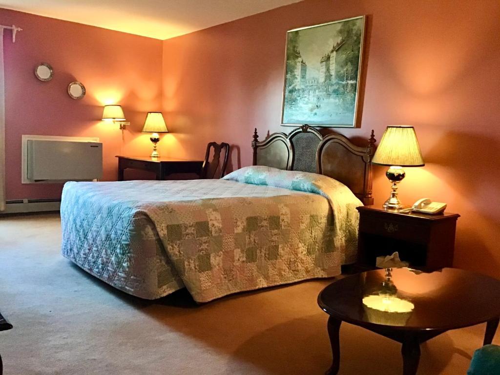 Rollo Bay Inn photo