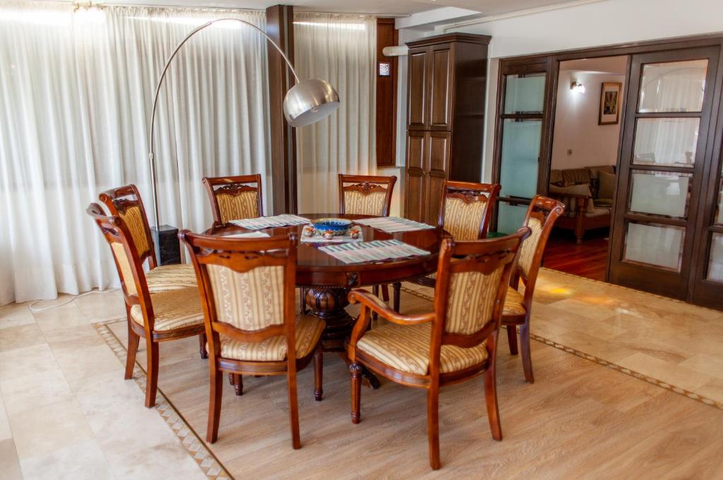 Spacious Apartment in City Centre 전경