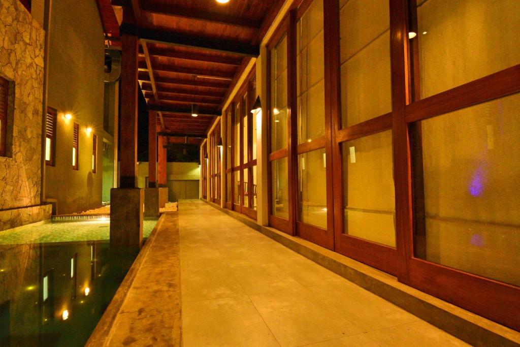 烏達瓦拉維大象足迹酒店 (Elephant Trail Hotel - Udawalawe)