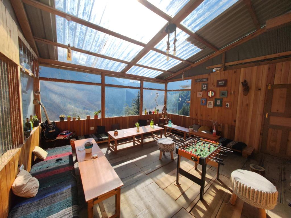 Freebird Nest jibhi — Hotel in Jibhi