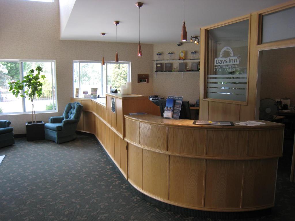 Days Inn & Conference Centre by Wyndham Penticton photo