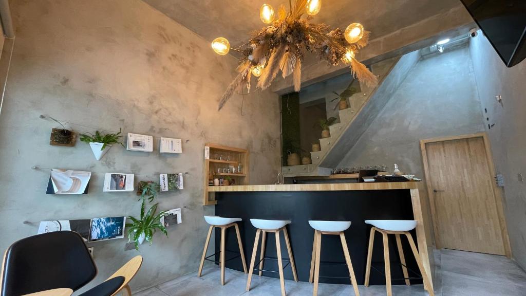 Shan Shan Come Later, Chaozhou