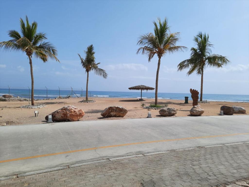 Nomad Tours Marina Beach Apartment — Hotel in Muscat