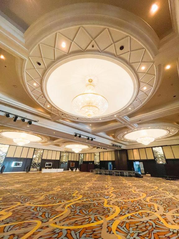 Tárgyalóterem/bálterem