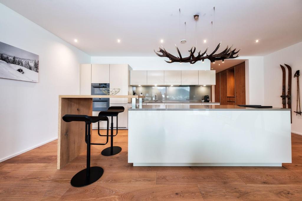 Luxury Davos Apartment for 4 - Panorama Terrace & 5 Star Hotel Spa - 5