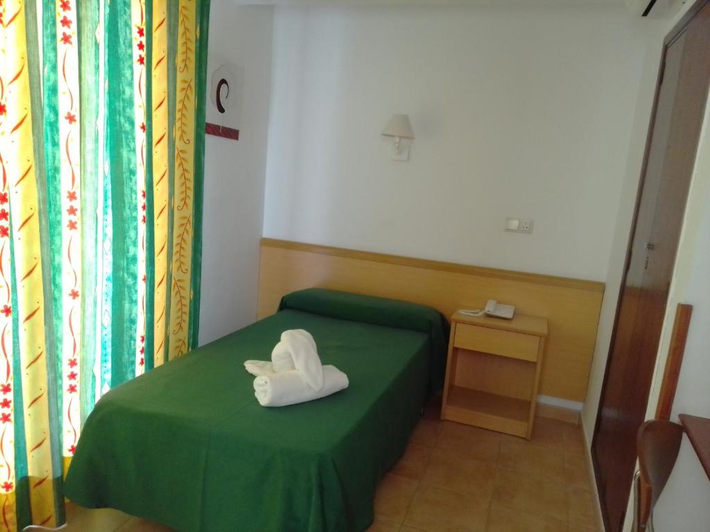 Hotel Santa Faz TRG — Hotel rooms in Benidorm, Valencian Community