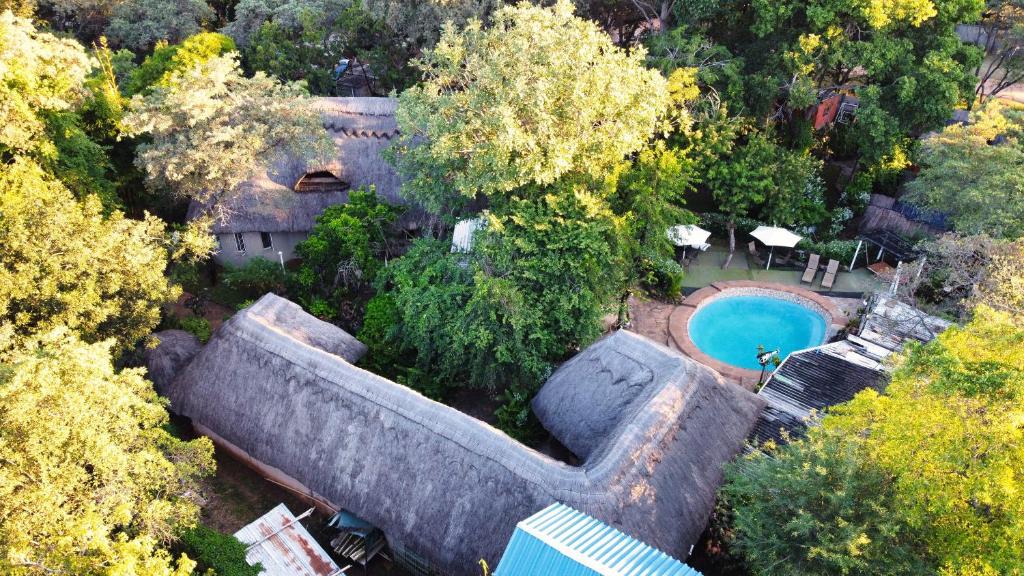 Victoria Falls Backpackers Lodge 4