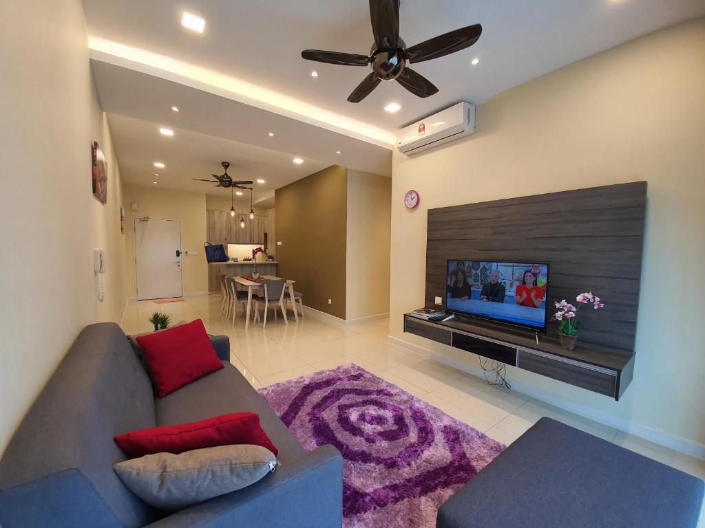 Southville Stay 2 @ Savanna Executive Suite photo
