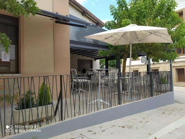 Hostal Restaurante Ibaisek photo