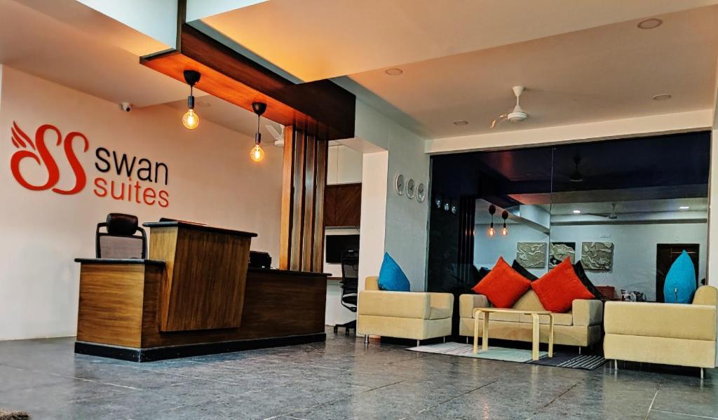 Hotel Swan Suites photo