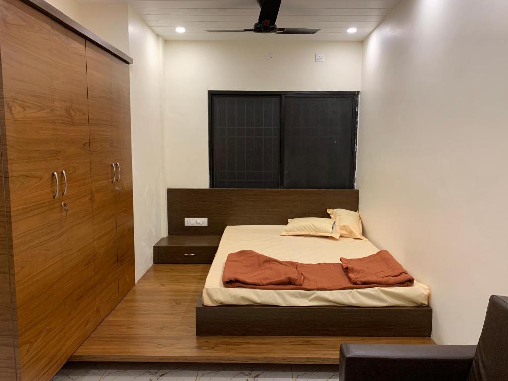 Hyatt residency service apartment photo