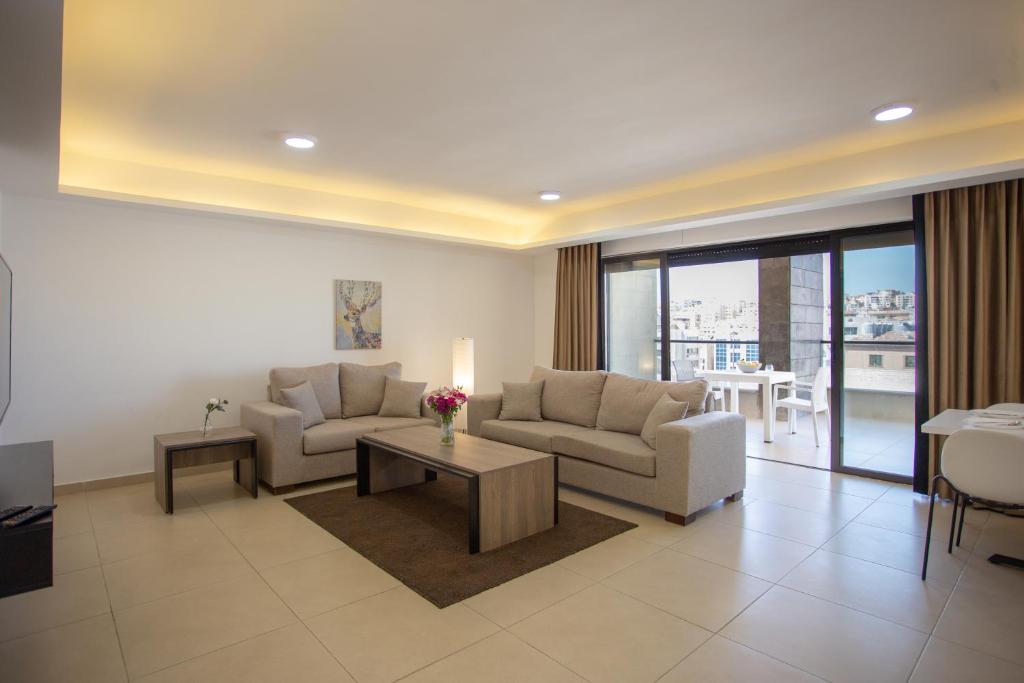Triple A Hotel Suites — Hotel in Amman