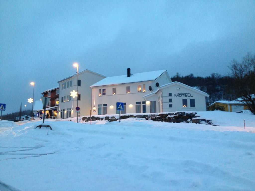 Entrance, Sentrumsgarden Motell AS in Svolvaer