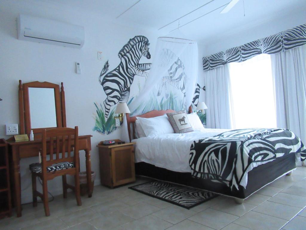 Double Room with Pool View