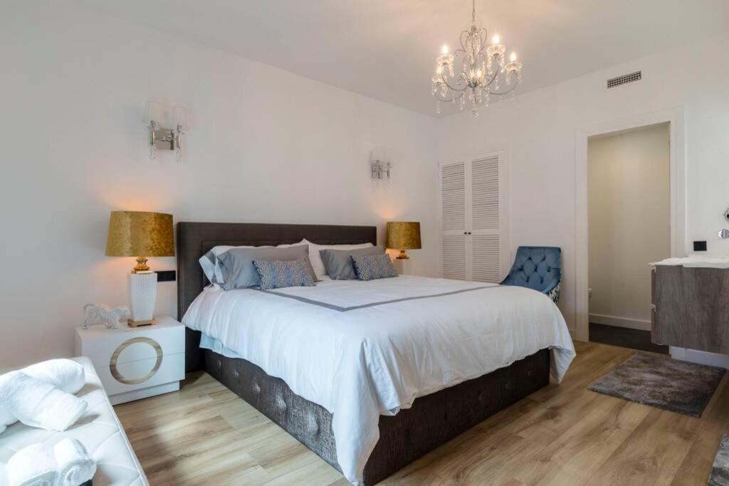 1 Puerto Banus second line, luxury apartement - 3