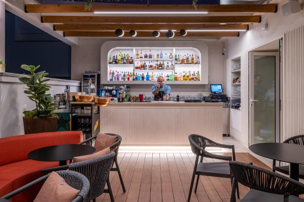 Soho Boutique Equitativa — Restaurant & bars in Malaga, Andalusia