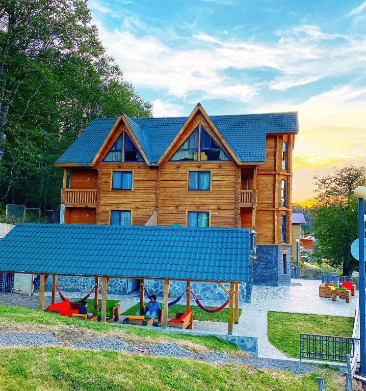 GreenWood — Hotel in Bakuriani