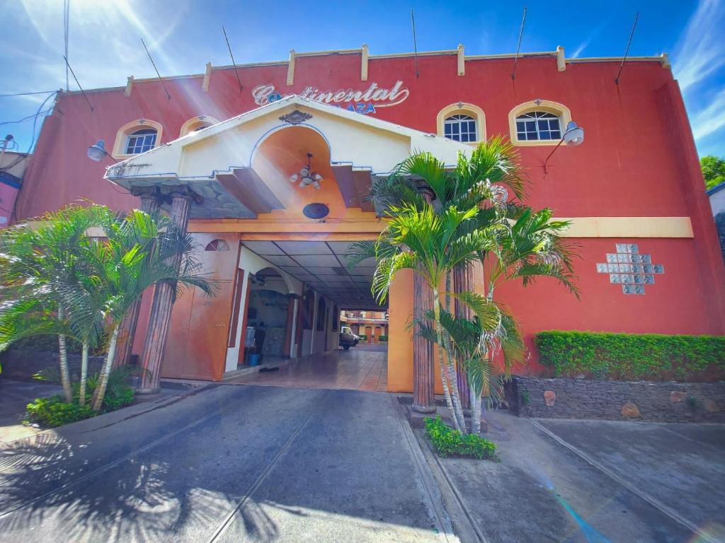 Hotel Continental Plaza — Hotel in San Miguel