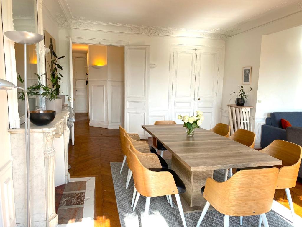 Marvellous Sunbathed 3BR at the heart of Paris - 2