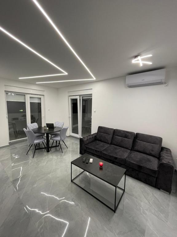 Trebinje LUX Apartman sa garažom blizu centra - 2