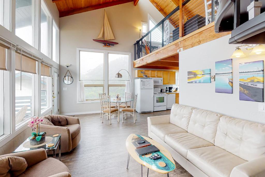 Lofty Pelican, Florence