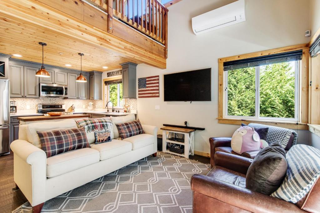 Evergreen Grove, Lilliwaup