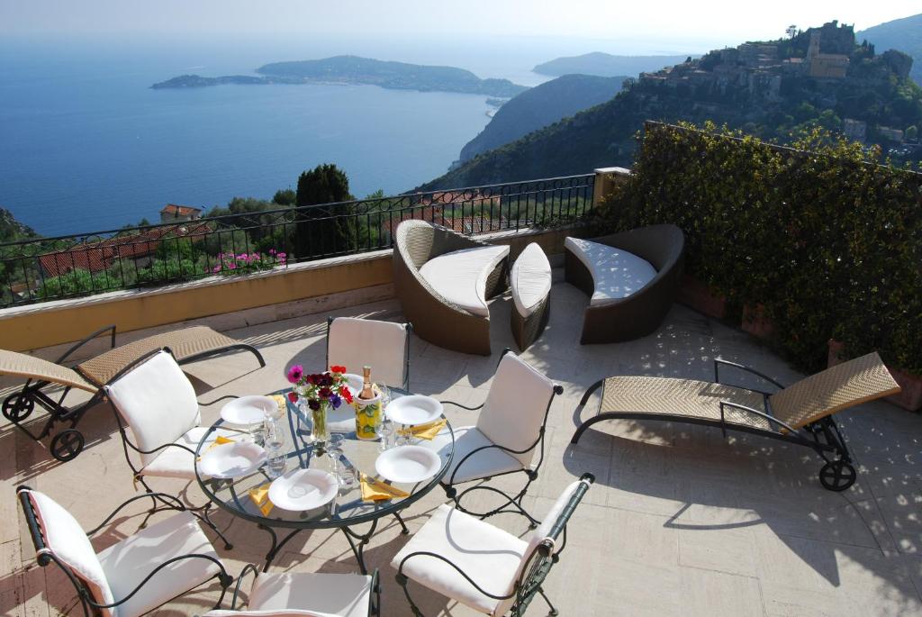Stunning Penthouse with panoramic views of Eze Village and the French Riviera - 4