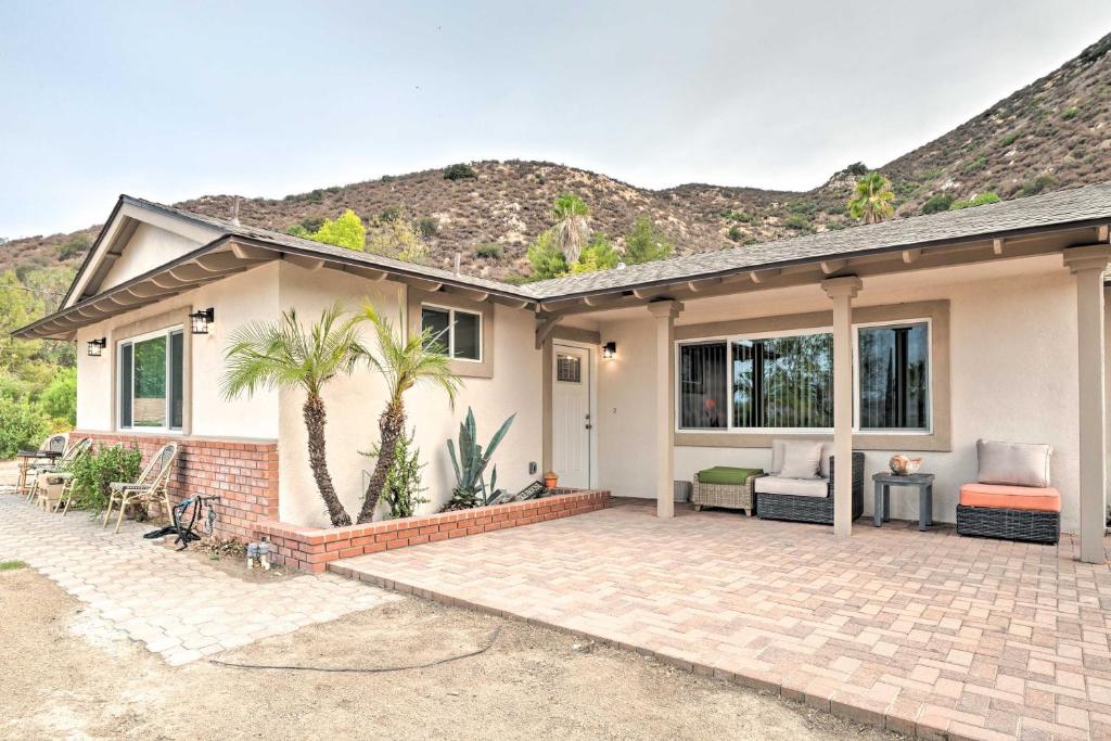 Bright Lake Elsinore House with Mountain and Lake View