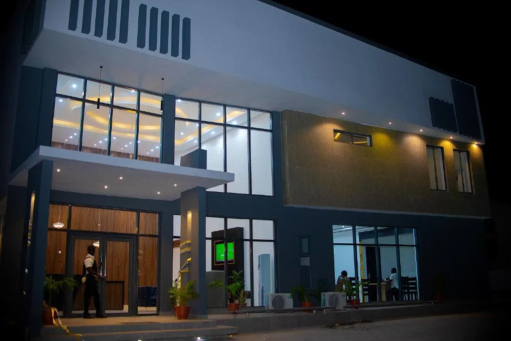 Hotel Capitol，位于伊凯贾的酒店