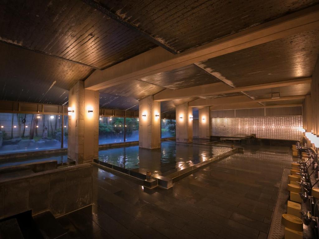 Hot spring bath