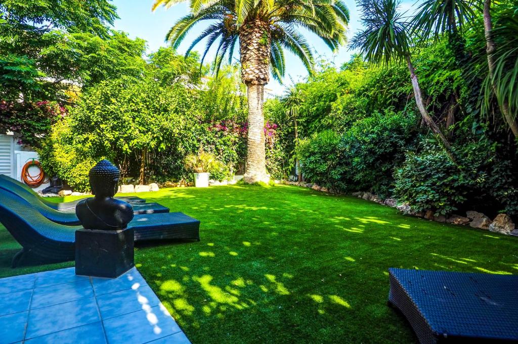 Beach Apartment Garden Vinyet by Hello Homes Sitges - 3